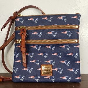 New England  Patriots NFL Dooney Bourke  Cross Body Handbag